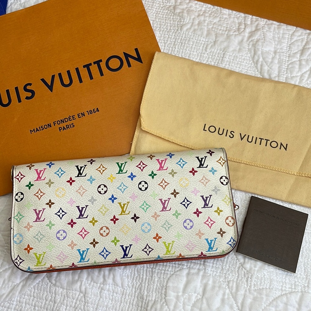 Authentic 💯! Good condition!! Louis Vuitton monogram multicolor wallet